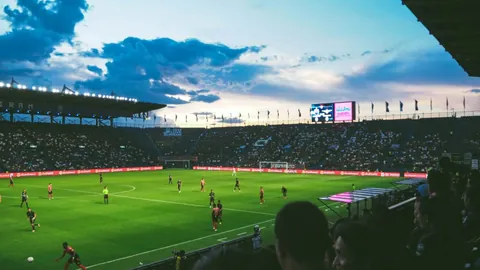 《一念逍遥》五载庆典大揭秘：神界联动狂欢，创新玩法尽享，福利盛宴倾情开启！